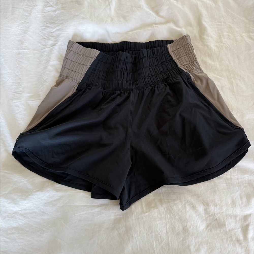Abercrombie & Fitch YPB motionTEK Unlined Ultra High Rise Workout Short